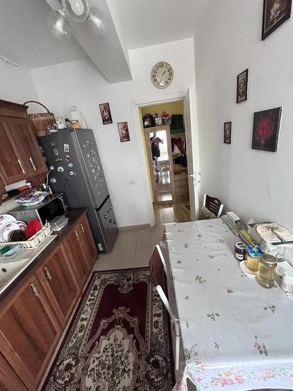 Vand Apartament 3 camere decomandat - 3