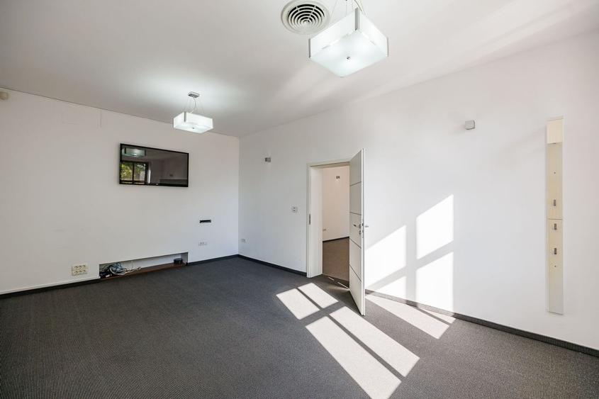 De vanzare apartament  localizat ultracentral, ideal business, Timisoara - 22