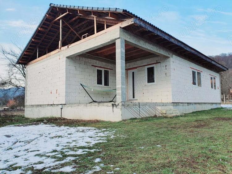 Doua case Gura Vaii - 2