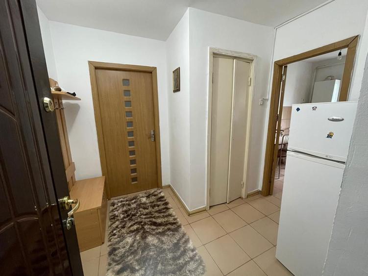 Inchiriez apartament cu2 camere tel.0724409746 - 1