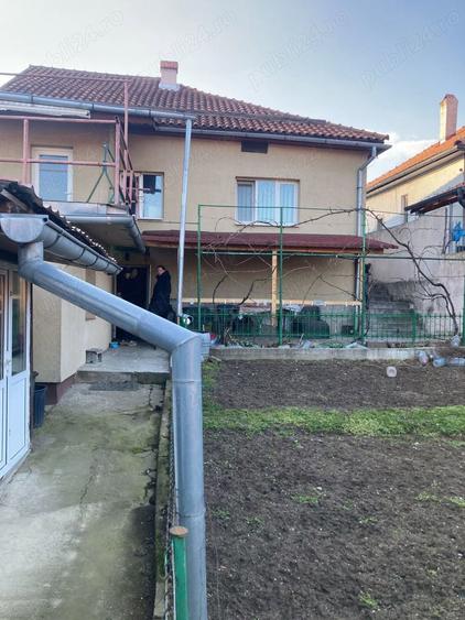 Casa de vanare, zona linistita,vedere la Dunare - 10