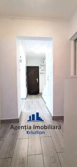 Apartament cu 2 camere de inchiriat tip Carpa?i 2 in zona Micro 17 - 5