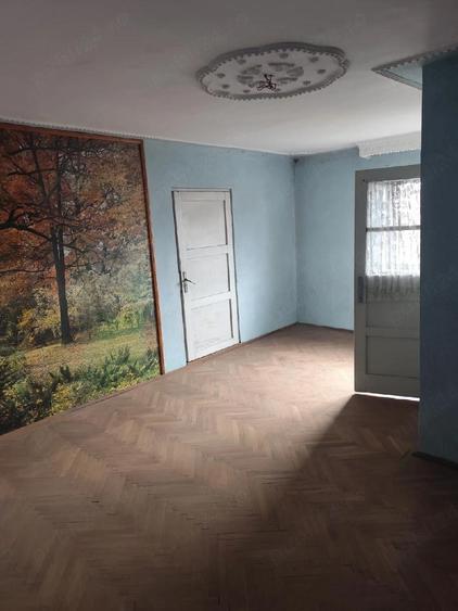 Casa spa?ioasa cu teren inclus ideal pentru construc?ii de 1335 m zona Savine?ti Neam? - 8