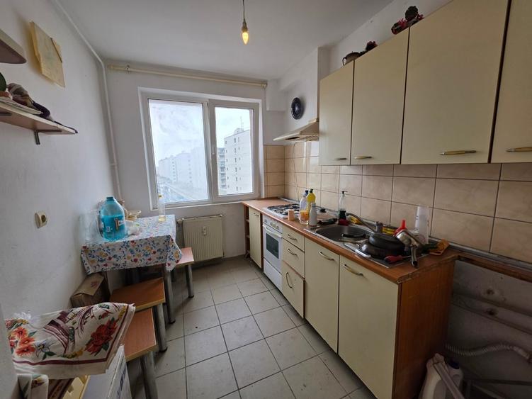 Dristror, chiar la metrou, 10 minute mall Park Lake, bloc 1978 - 15