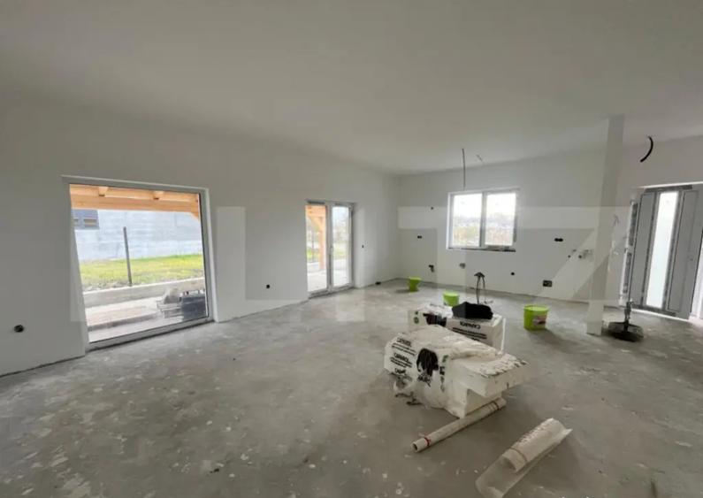 Casa individuala cu 5 ari teren, semifinisata, zona Aerodrom - 11