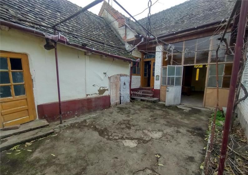 Berliste, Casa pt 2 Familii, la Sosea, Pret Negociabil - 13