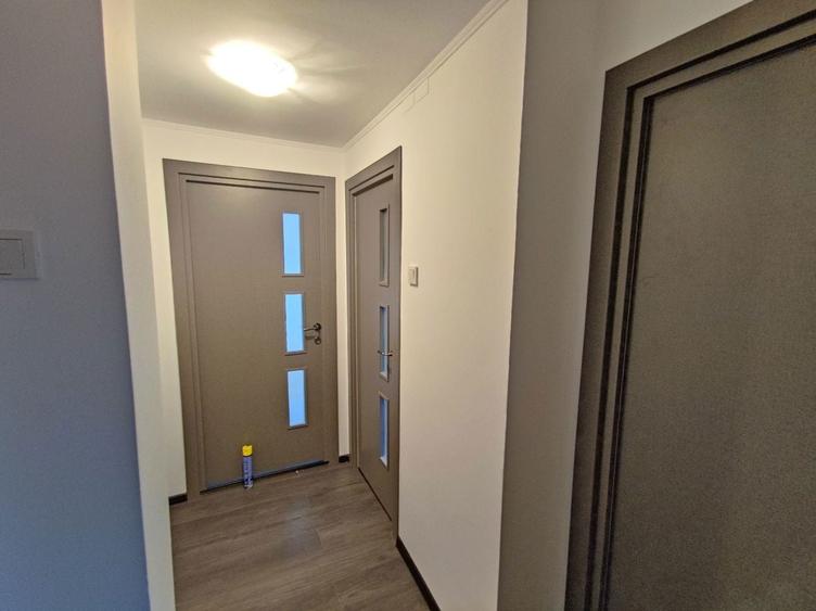 Vand apartament 2 camere, et.1 - 5