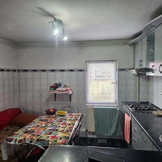 Apartament cu 3 camere zona Brosteni Colegiu etaj 3 din 4 cu imbunatatiri - 6
