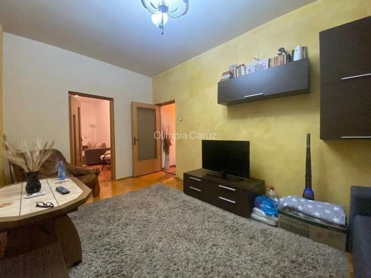 Apartament cu 3 camere decomandat, mobilat în Floreasca