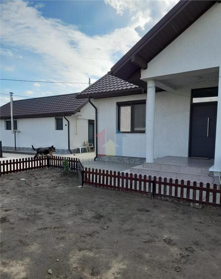 Vila P M constructie 2020, pretabila doua famiili, teren 620 - 11