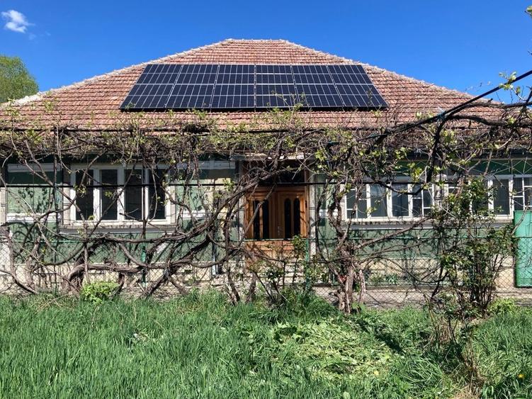 Casa sanatoasa in centrul localitatii Cristian - 5