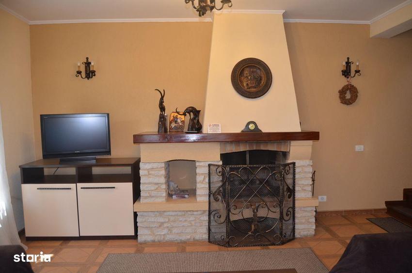 Busteni-Casa de vacanta cu panorama superba - 1