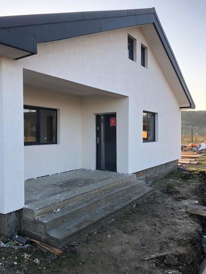 Urgent vand!Casa de vanzare Valu lui Traian 500 mp - 4