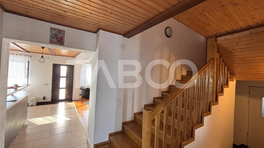 Casa deosebita de vanzare individuala zona Sura Mare 900 mp teren - 21