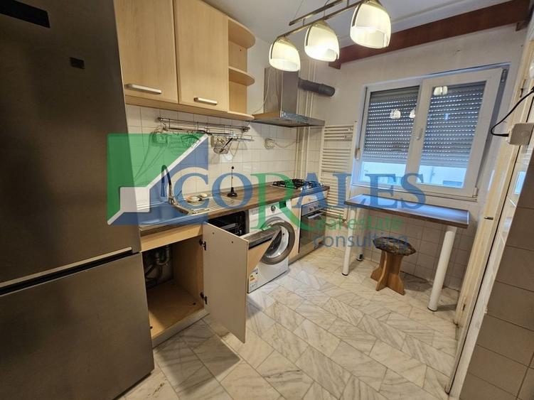 Langa Judetean. Etaj 2. Bloc izolat! - 5