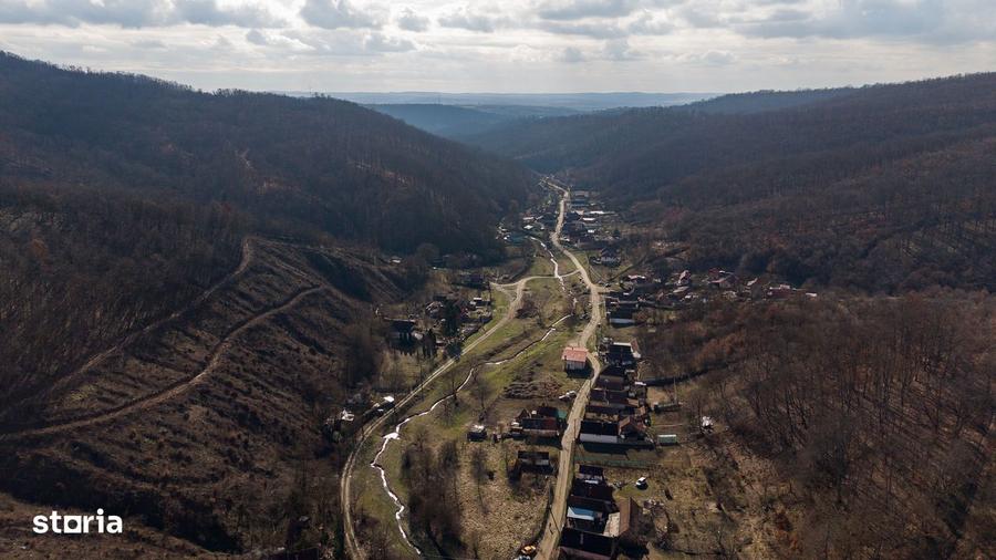 Teren intravilan de 302 mp in localitatea ?oimo? - 9