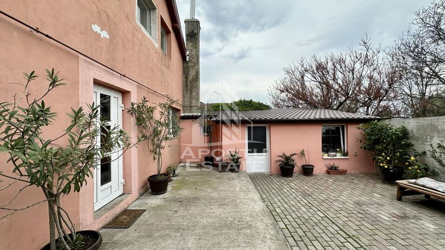 Casa individuala de vanzare cu 5 camere, zona Freidorf, Timisoara - 2