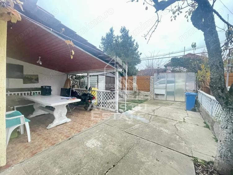 Apartament doua camere la casa