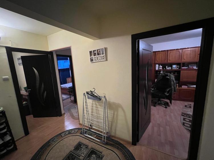 Apartament 3 camere decomandat Brasov - 3