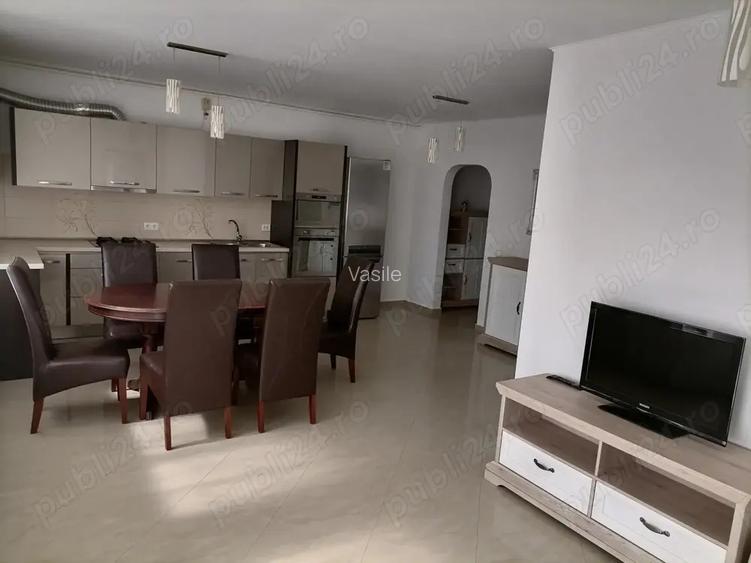 Ofer spre Inchiriere pe termen lung apartament cu 3 camere, 98 mp