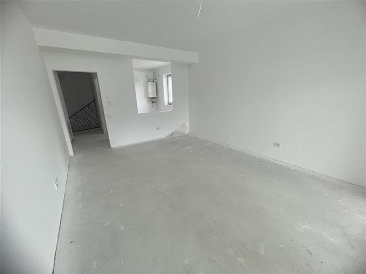 Apartament nou la CHEIE 2 camere cu terasa si parcare in Cristian - 14