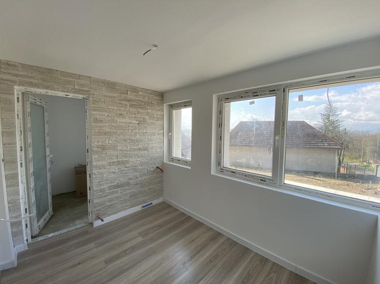 Casa finisata de vanzare , 1,5 km de Salicea - 1