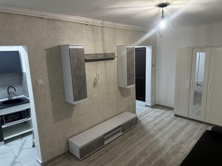 Vand Garsoniera. - 7