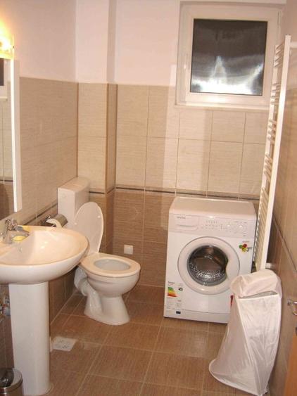 PROPRIETAR VAND/inchiriez vila in cart Irish Park, 5 camere, 3 niv, curte 420 mp - 14