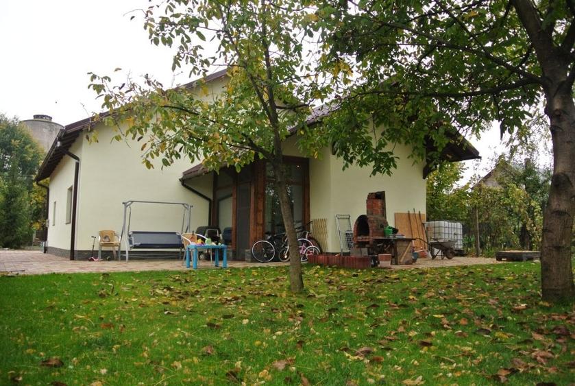 Casa noua, P+E, Stefanesti-Golesti, teren  877mp - 3