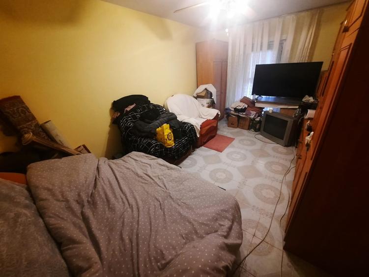 Apartament cu 3 camere decomandat, zona Baza 3 - 3