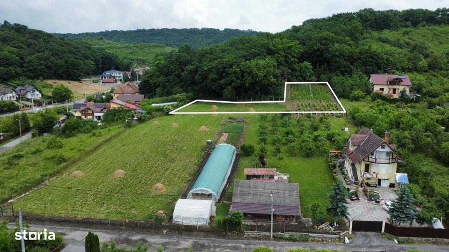 DE VANZARE Doua parcele de teren intravilan in Corunca-Valea Iubirii - 1