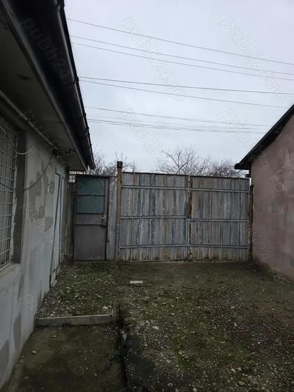 De vanzare casa in Flore?ti, Prahova langa Micul Trianon (Castelul Cantacuzino) - 9