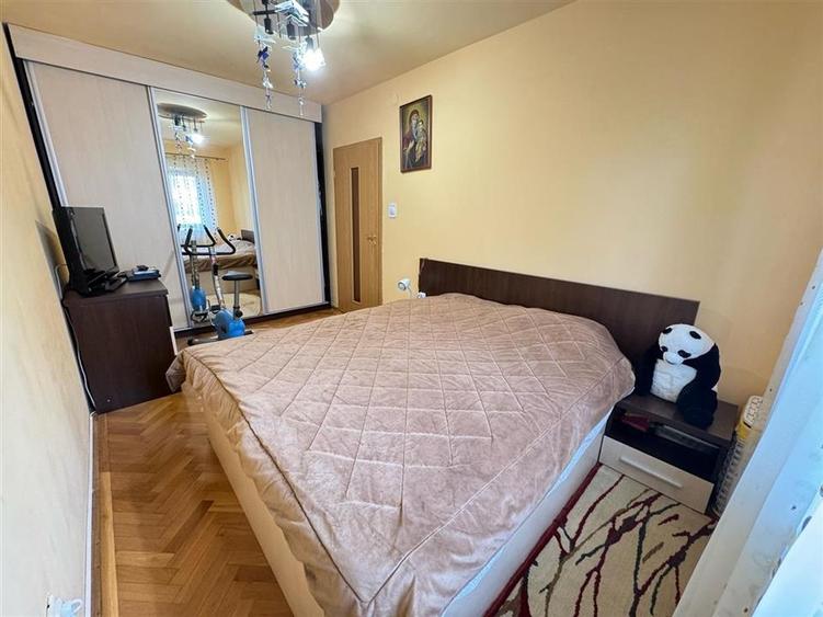 Apartament modern 3 camere balcon si pivnita zona Vasile Aaron - 3