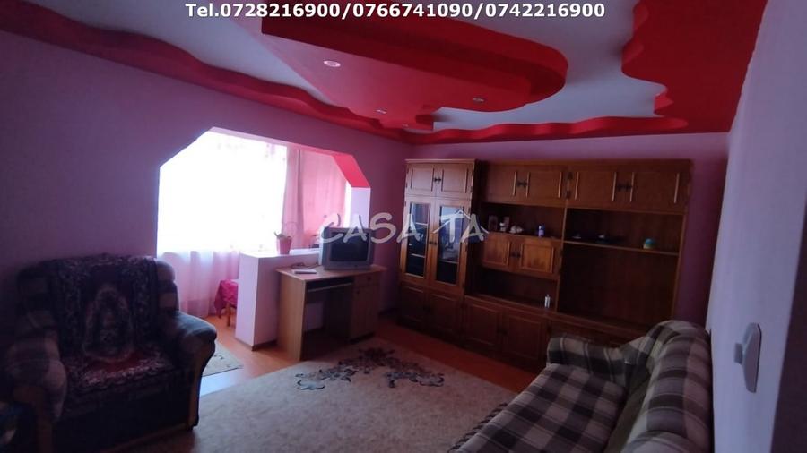 Apartament 3 camere, situat in Rovinari , Str. Plopilor - 2