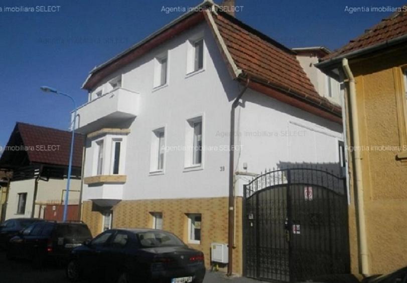 Un etaj, 3 camere in casa, Centrul Civic zona AFI - 1