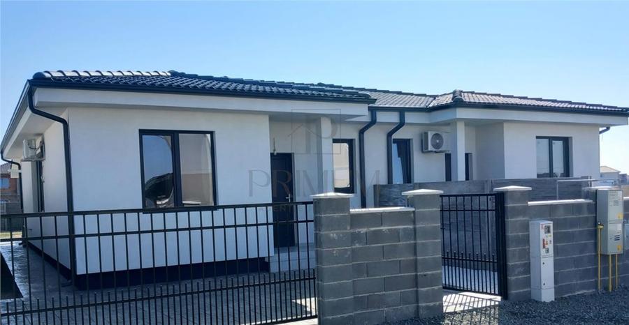 Duplex la cheie - toate utilitatile - compartimentare practica - 1