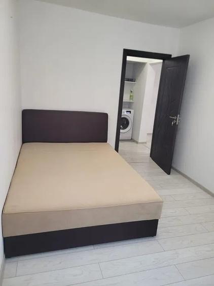 Apartament cu 2 camere semidecomandat, mobilat în Titan