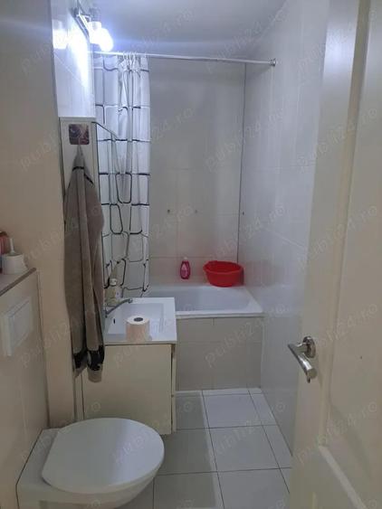 Apartament cu 3 camere in zona Rogerius - Oradea (106 mp) - 4