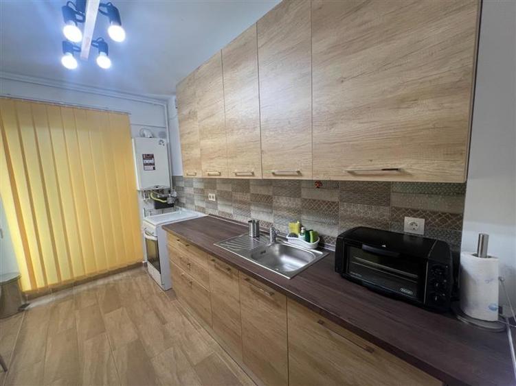 Apartament cu 2 camere decomandat, mobilat în Colentina