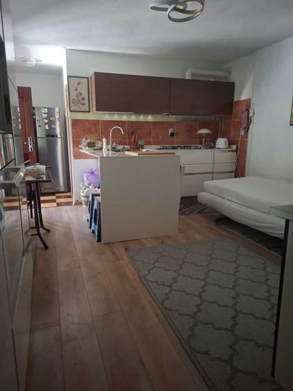 Casă cu 4 camere în Cârna