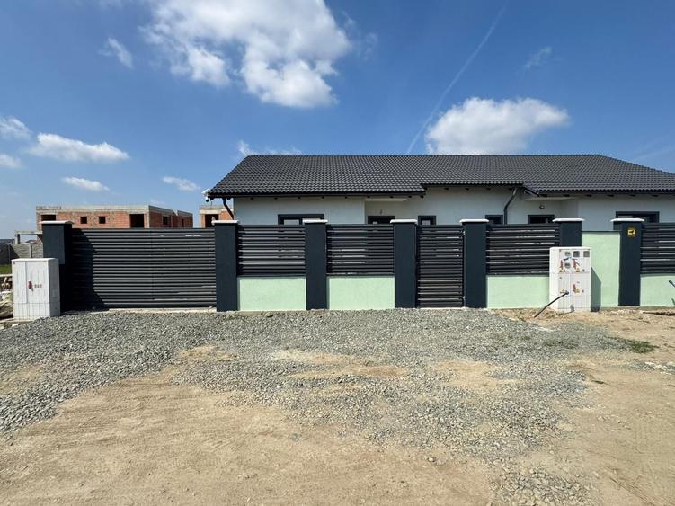 Duplex pe parter cu 3 camere 112.000 - 2