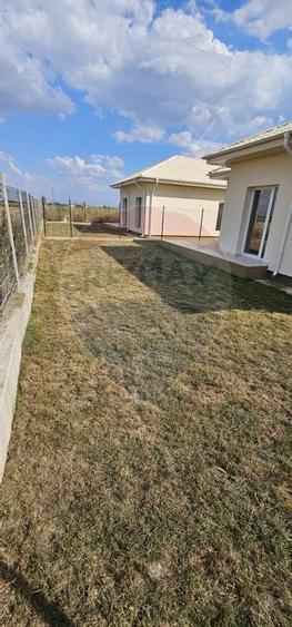 Casa / Vila cu 4 camere de vanzare - 14