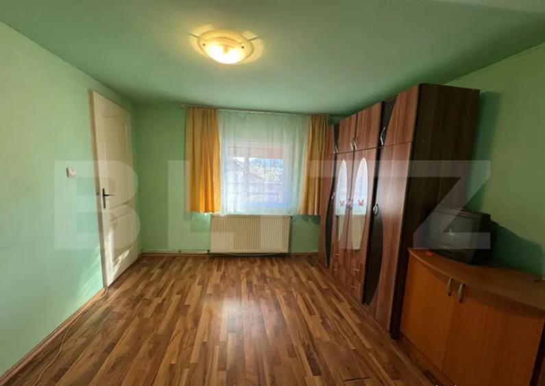 Casa cu 6 camere in Soimus - 8