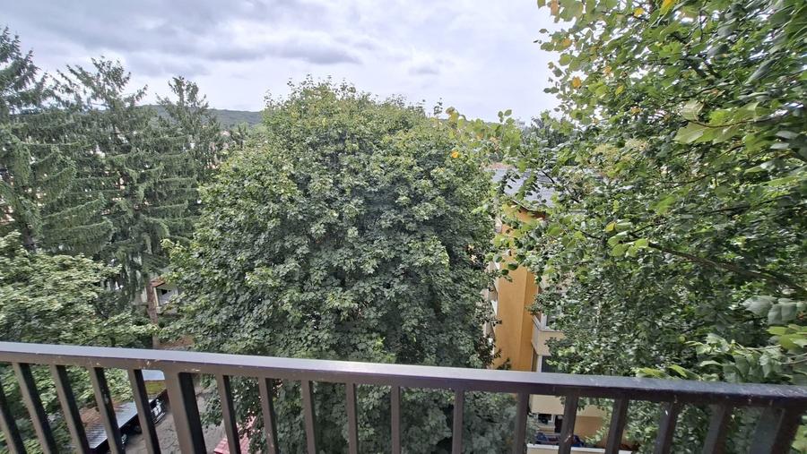 De inchiriat ap. 4 camere, Tg. Mures, 7 Noiembrie, Zona UMF - 12