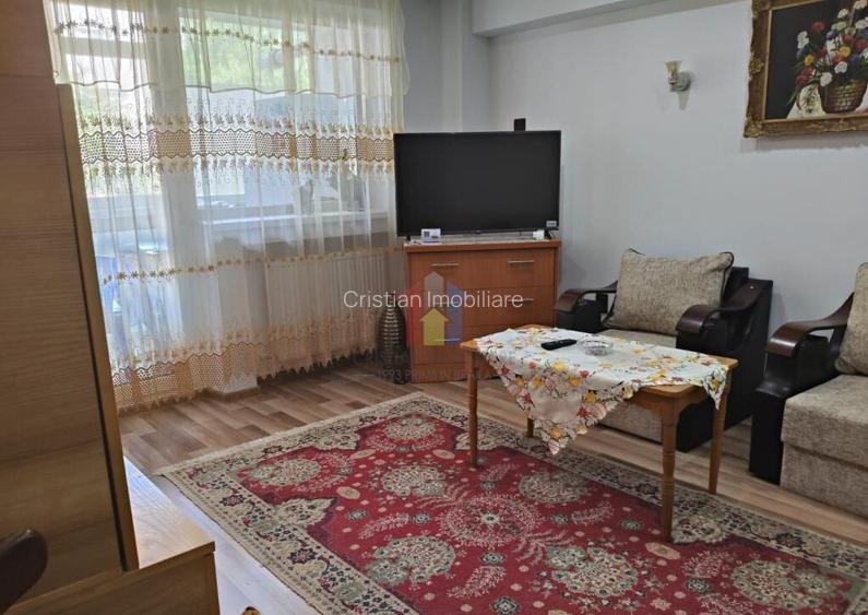 SUPER 4 cam Confort 1 Decomandat etaj 1 Mobilat Garii SUPER 4 cam Confort 1 Decomandat etaj 1 Mobilat Garii