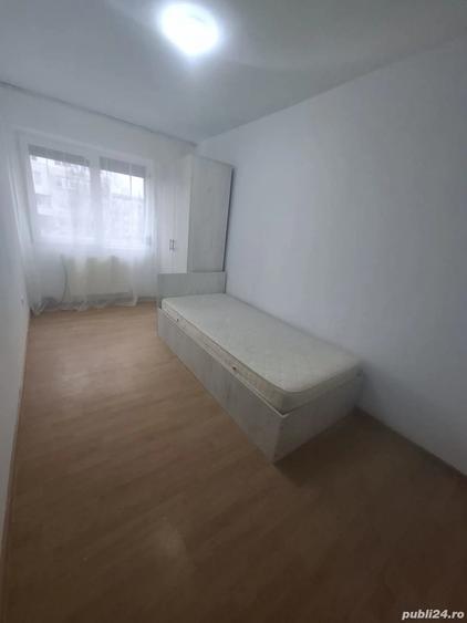 Inchiriez apartament 3 camere - 6