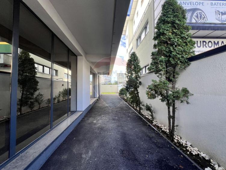 Spatiu comercial modern de inchiriat / 2 locuri de parcare - 19