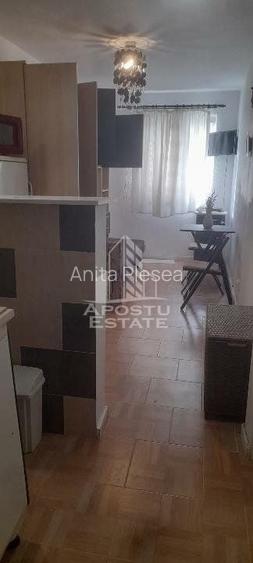 Garsonieră nedecomandată în Complex Studențesc Garsonieră nedecomandată în Complex Studențesc