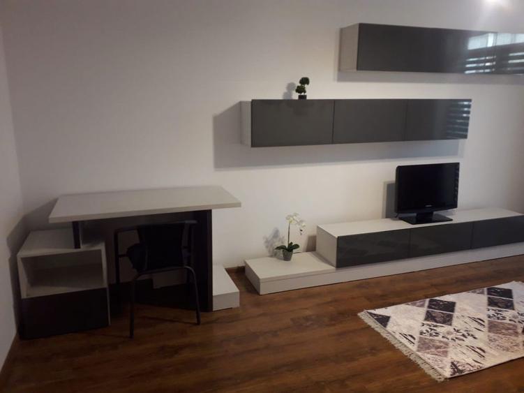 Apartament 2 camere sectorul 4 - 7