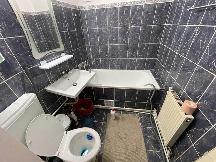 Inchiriez apartament cu 3 camere - 3